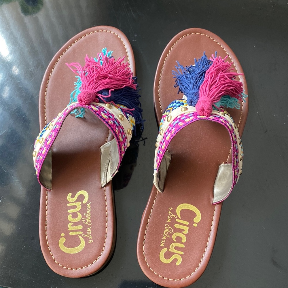 Circus - Sam Elderman  Summer  Slippers/ Sandal🌺🌹💫